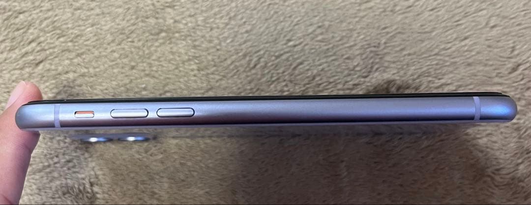 iPhone11 128GB 充電83%