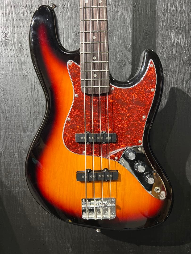 Photogenic ジャズベース　初心者オススメ　3トーンサンバースト