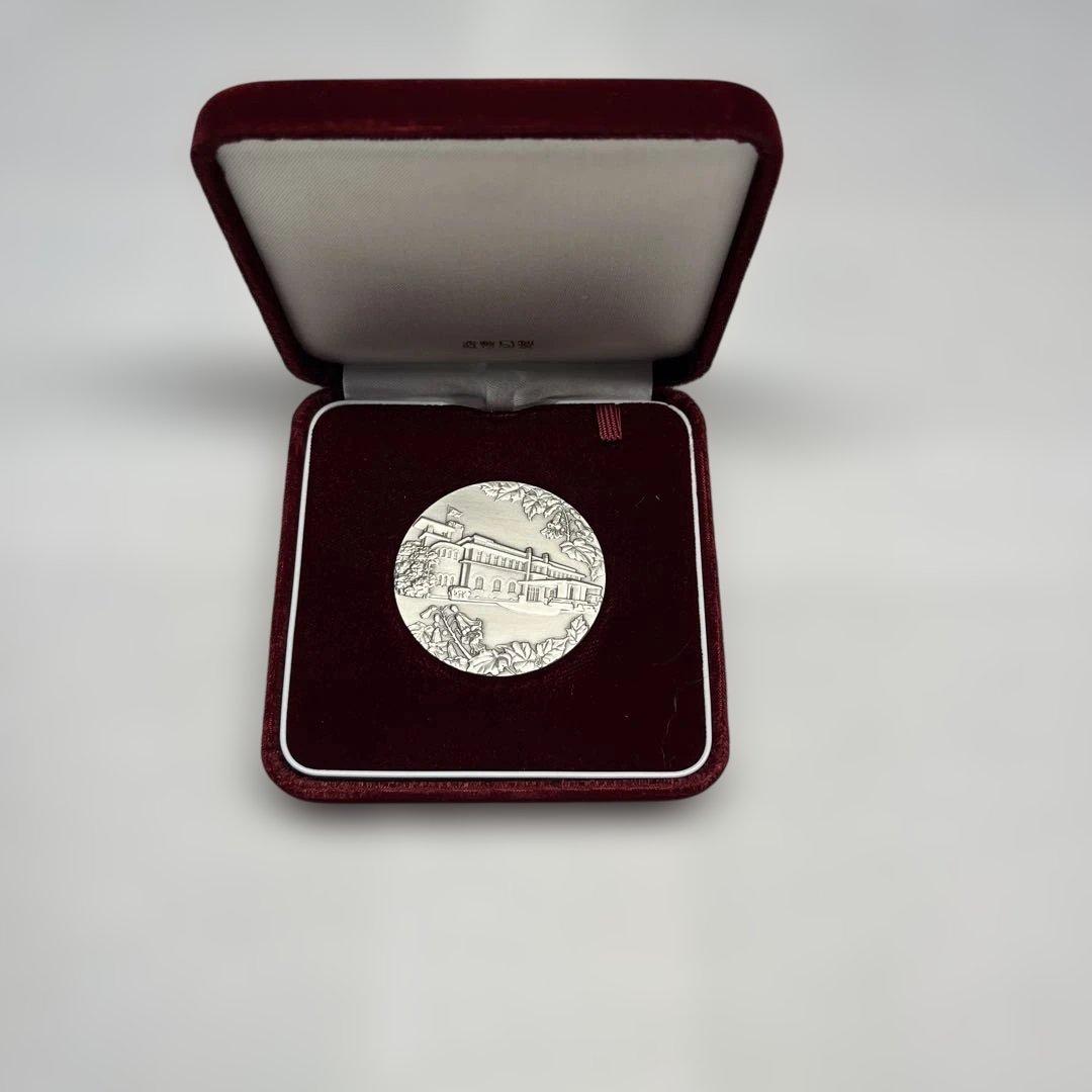 純銀　記念メダル３