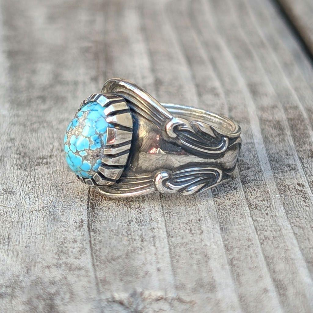 ハンドメイドのターコイズリング　インディアンジュエリー風　スプーンリング
