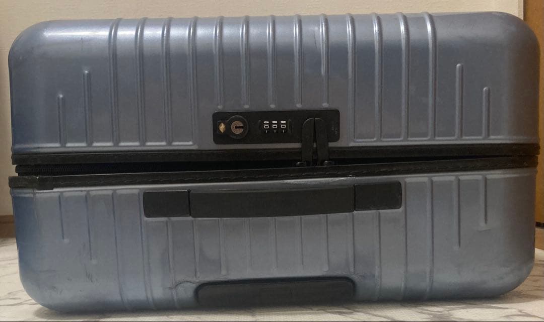 RIMOWA（リモワ）　サルサエアー　4輪　91L 美品　キャリーケース　ブルー