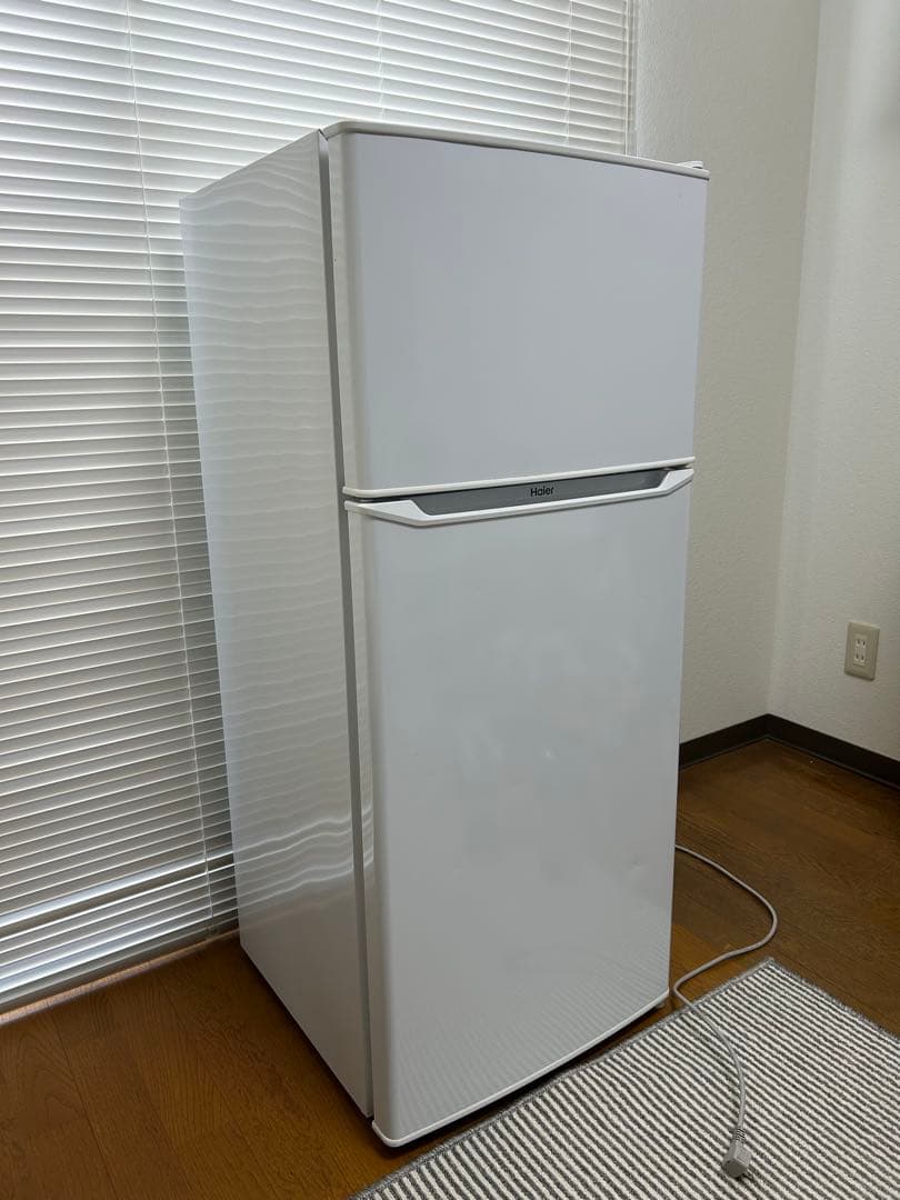 【送料込み】ハイアール 小型冷蔵庫 130L 2ドア ホワイト JR-N130A