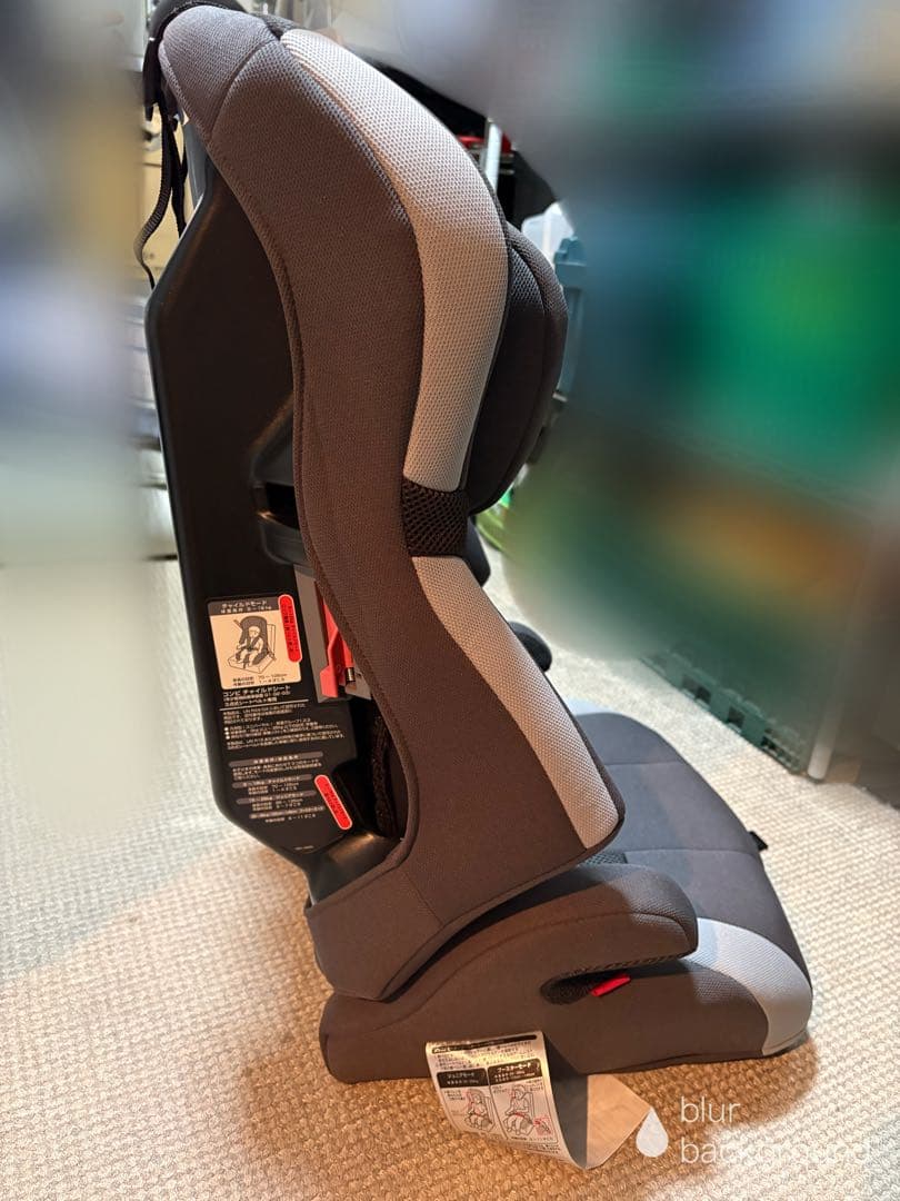 コンビ ジョイトリップ エアスルー GG ジュニアシート