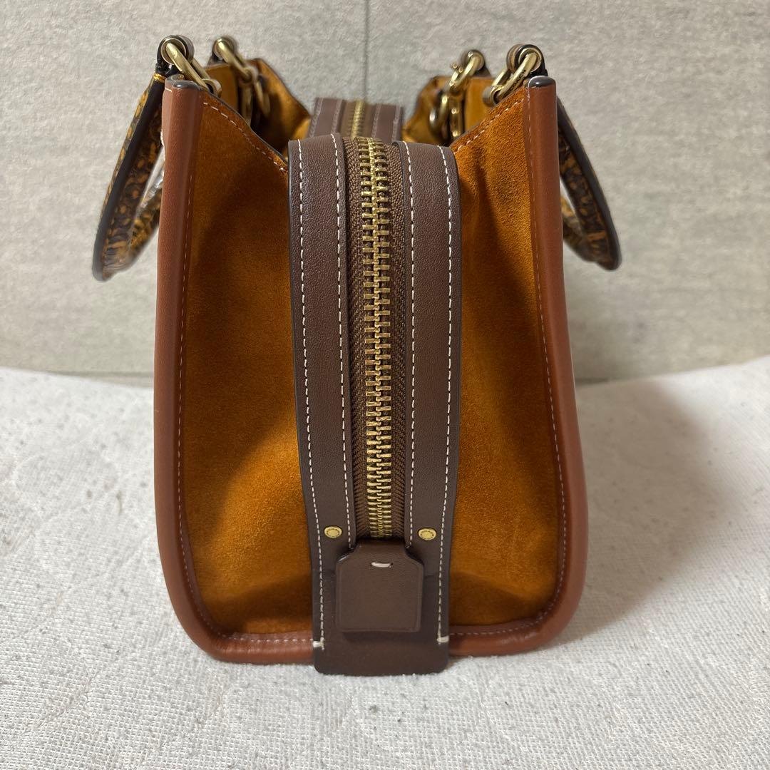 【お値下げ中】COACHローグ25 シグネチャーテキスタイル ハンドバッグ