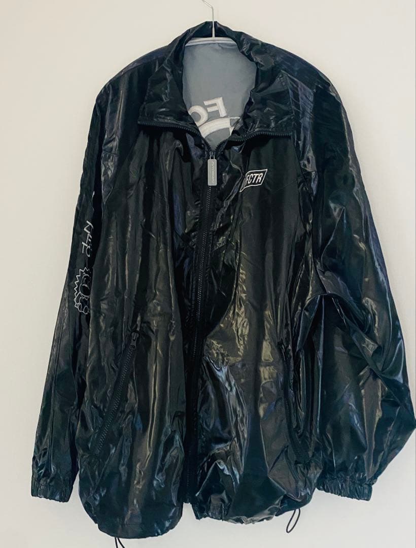 ずっと真夜中でいいのに。　FCTR Glossy Black Jacket