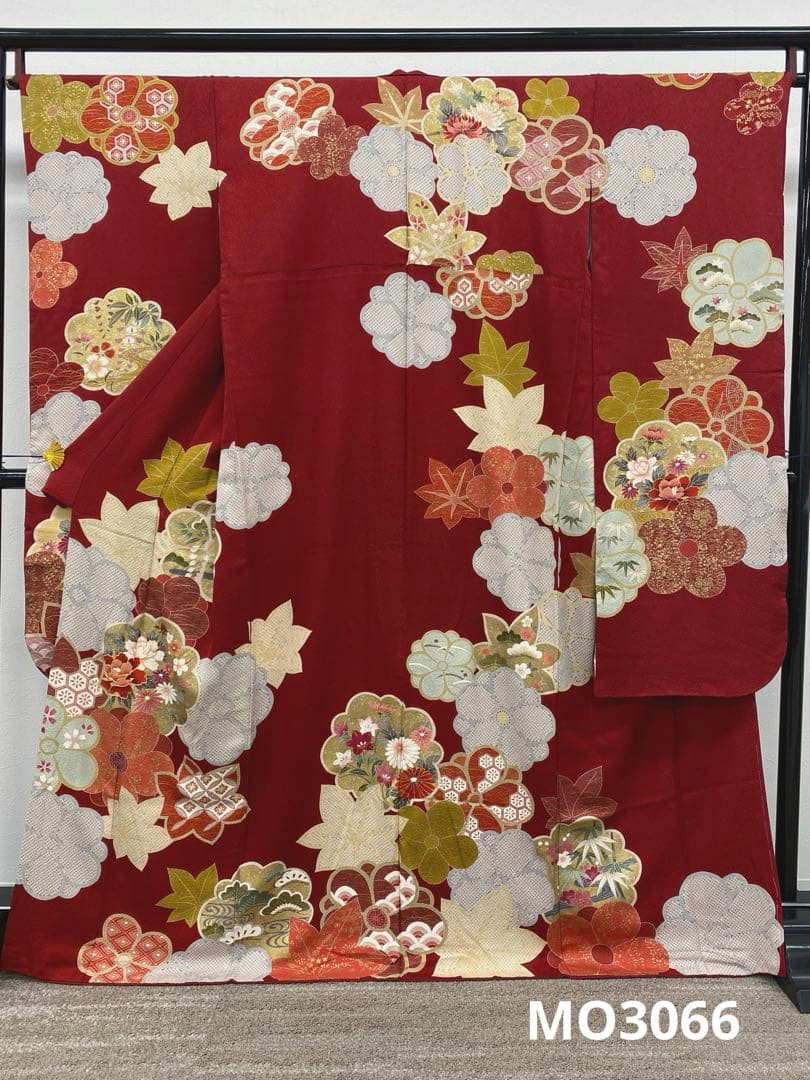 振袖 豪華 金駒 金彩 紋意匠 身丈164cm