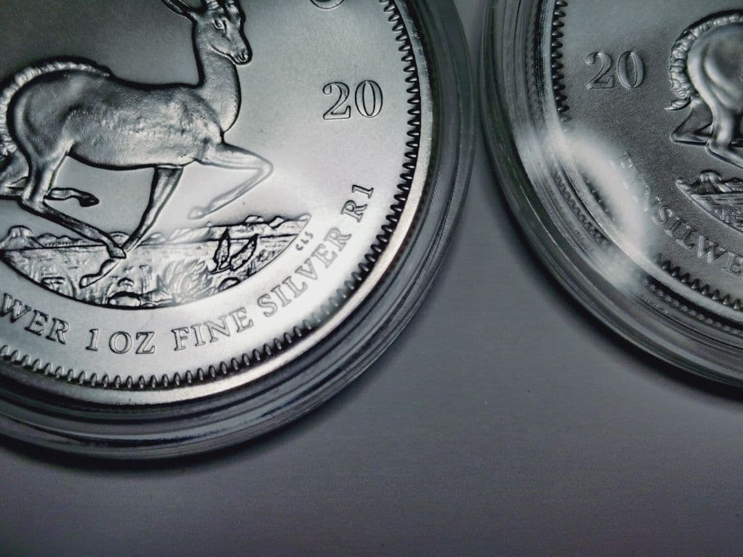 2020年製クルーガーランド銀貨2枚セットケース付き