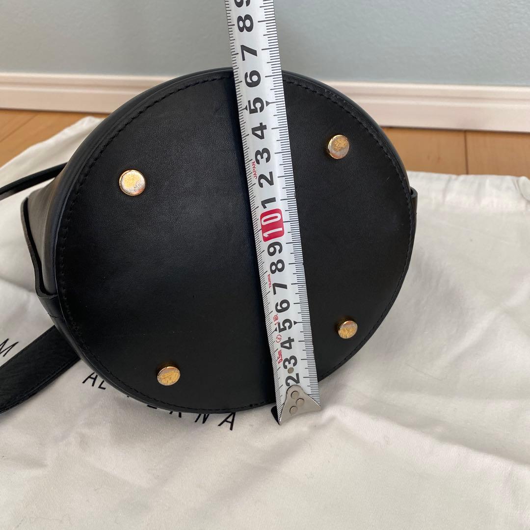 MARY AL TERNA メアリオルターナ　ブラックレザーハンドバッグ