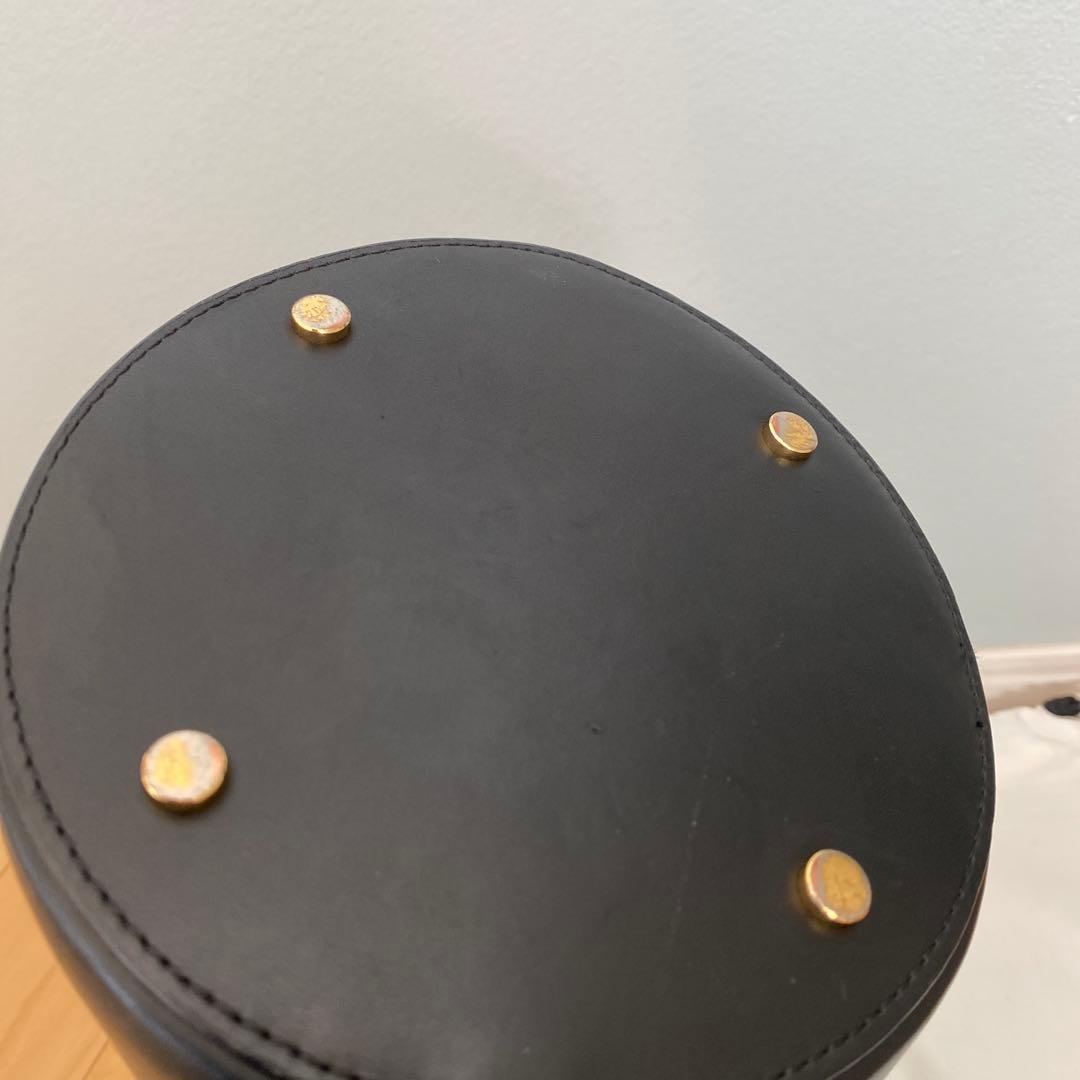 MARY AL TERNA メアリオルターナ　ブラックレザーハンドバッグ