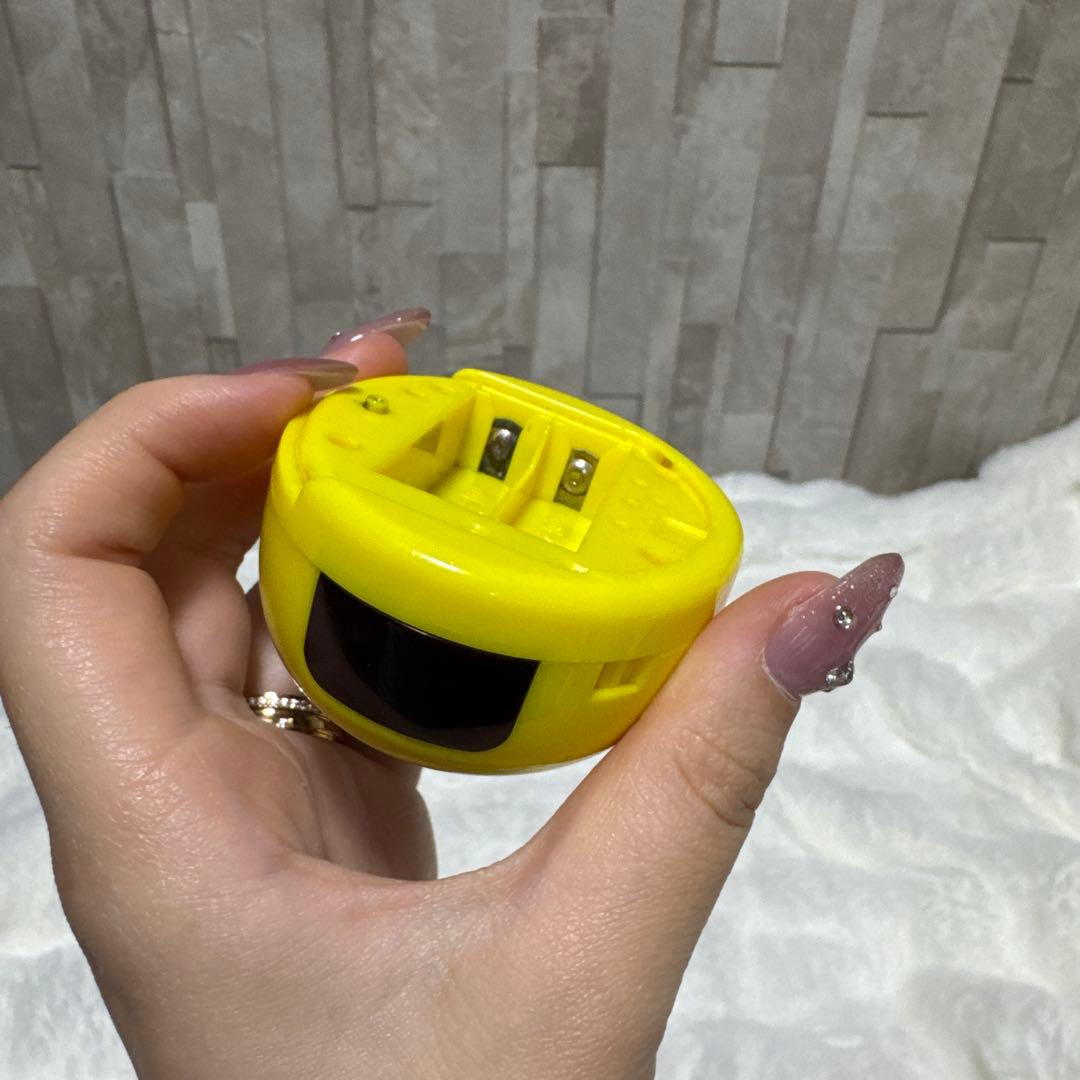 廃盤品 バンダイ　たまごっち　プラスカラー　イエロー