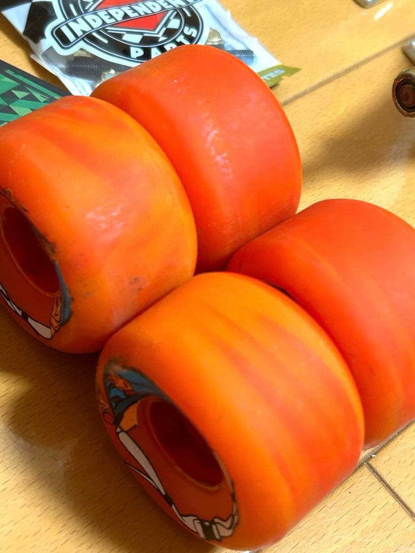 スケボー足周りセット　ベンチャートラック、Ninjaベアリング、OJウィール