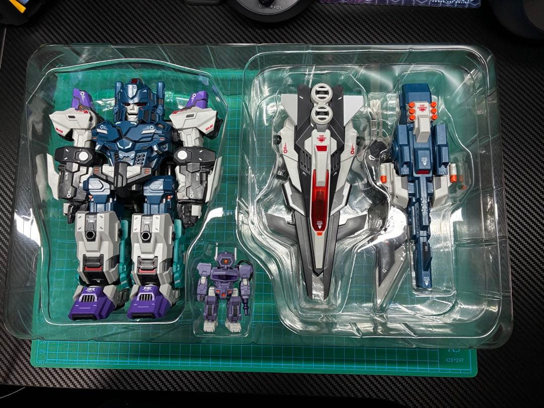 誠造社 SDT-06 CAESAR 非正規トランスフォーマー