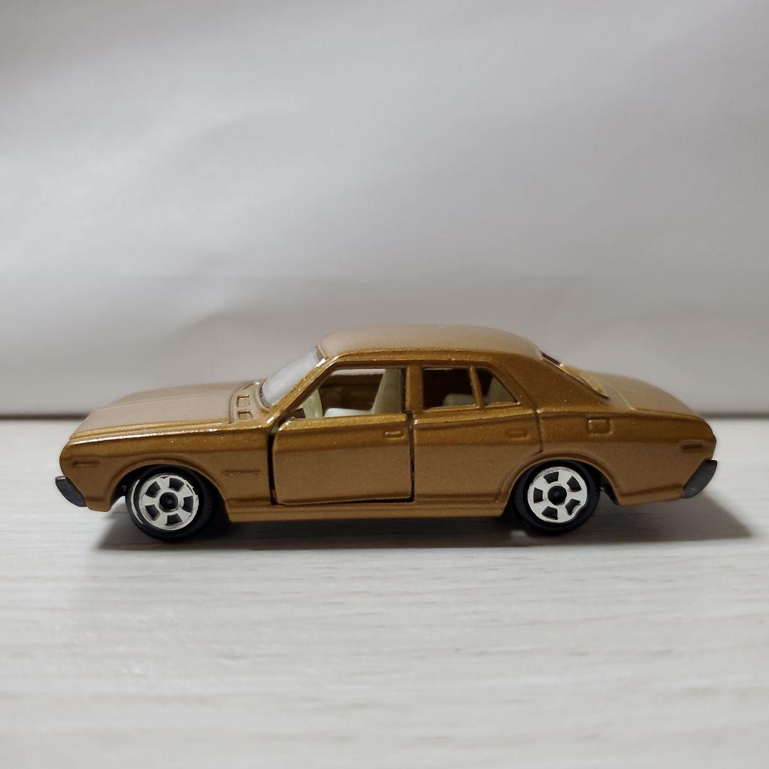 美品激レアトミカ。香港セドリック共箱付き。