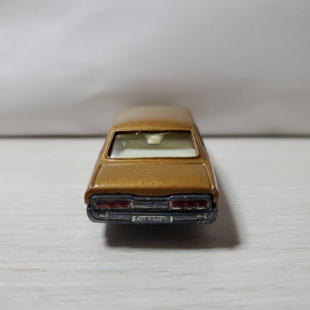 美品激レアトミカ。香港セドリック共箱付き。