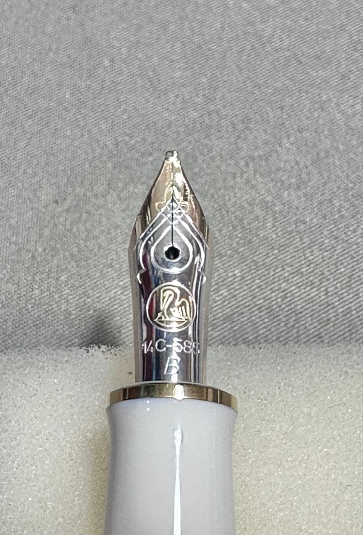 b*7様 ペリカン スーベレーン M400 ホワイトトータス