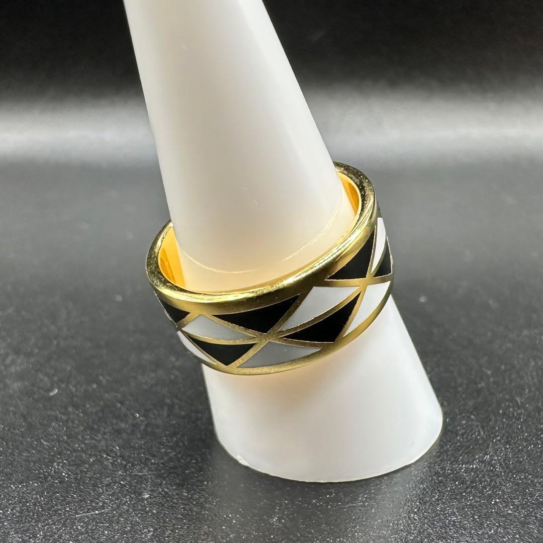 極美品✨　PRADA　プラダ　リング　指輪　ロゴ　刻印　1358