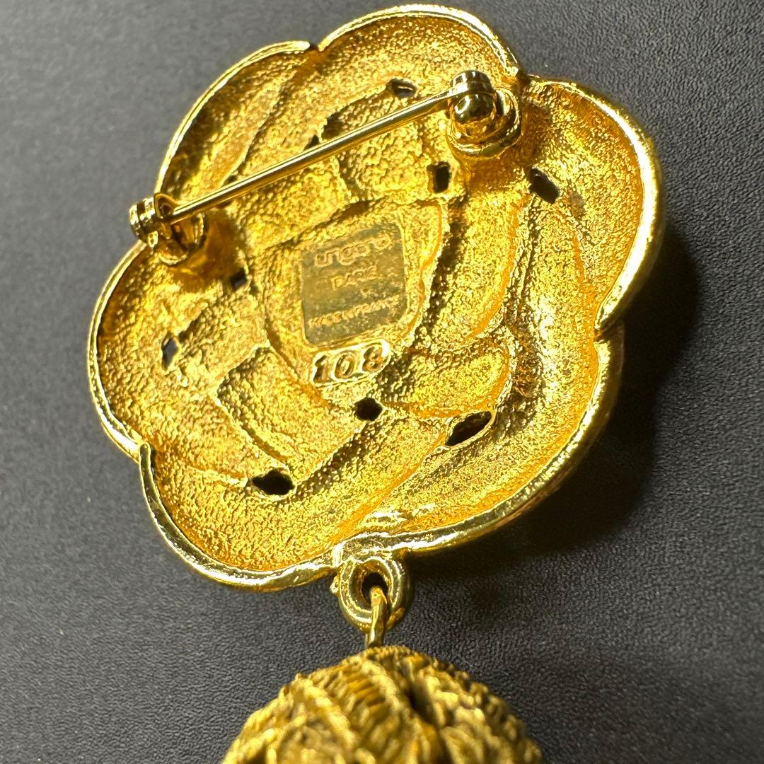 【vintage】Ungaro Parisゴールドカラー編み込みタッセルブローチ