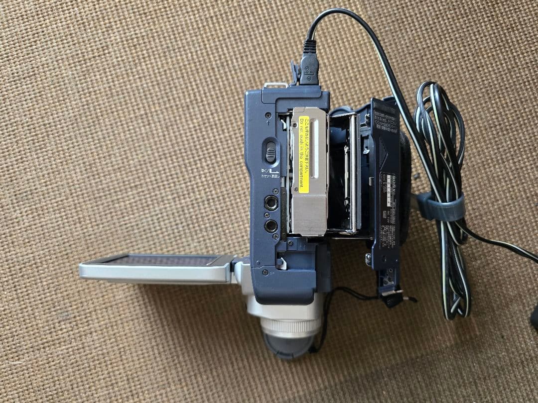Sony DCR-TRV17 MiniDVビデオカメラ