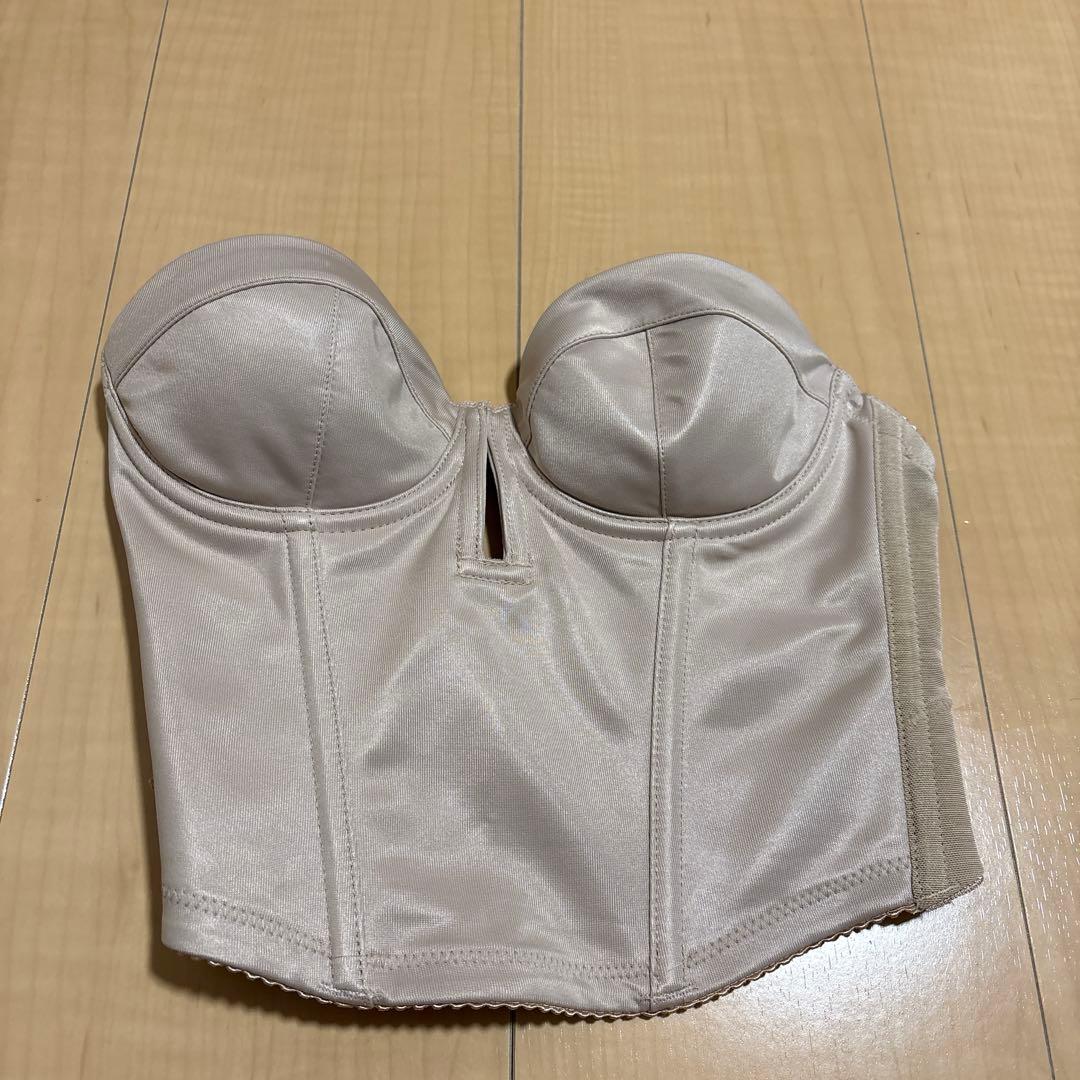 THE TREAT DRESSINGブライダルインナーB65 ビスチェ・ガードル