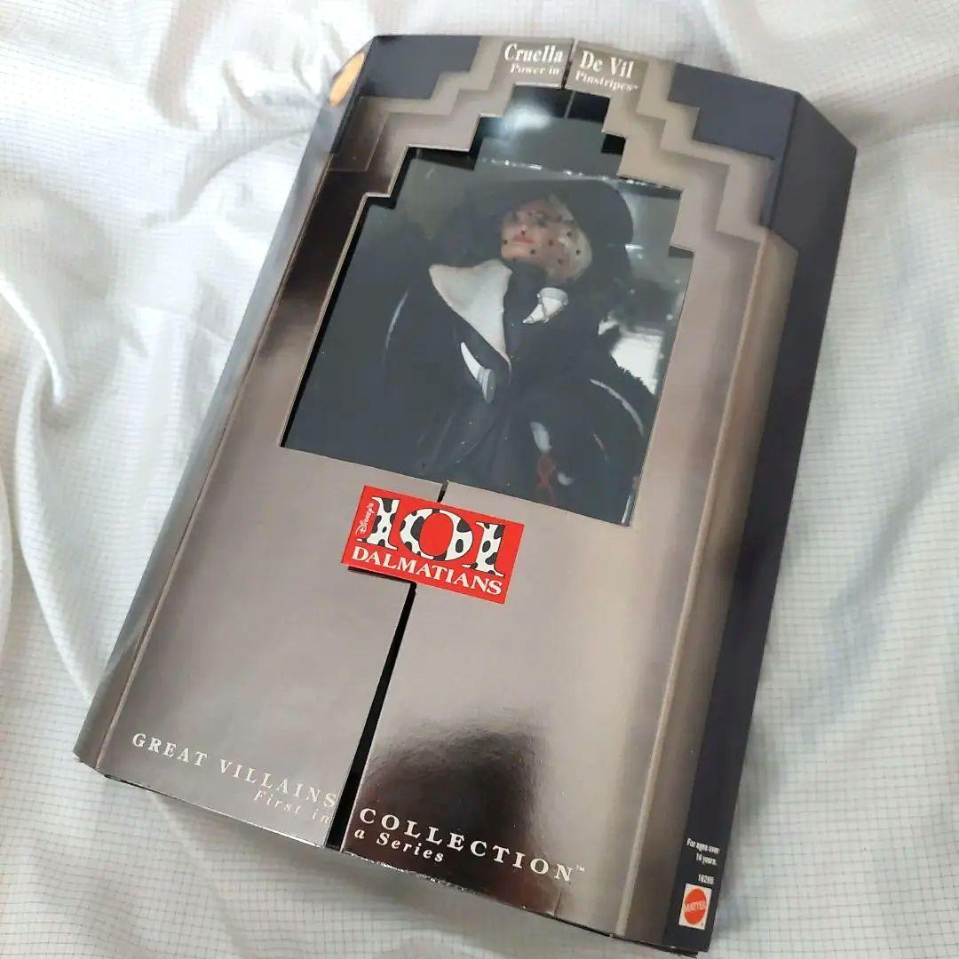 ディズニー×マテル社　クルエラ・デ・ビル フィギュア 101匹わんちゃん