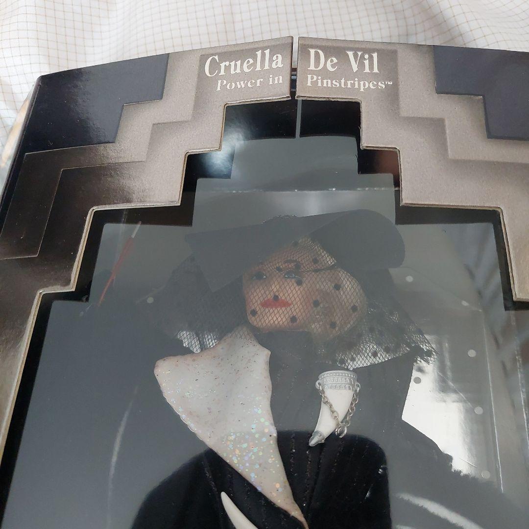 ディズニー×マテル社　クルエラ・デ・ビル フィギュア 101匹わんちゃん