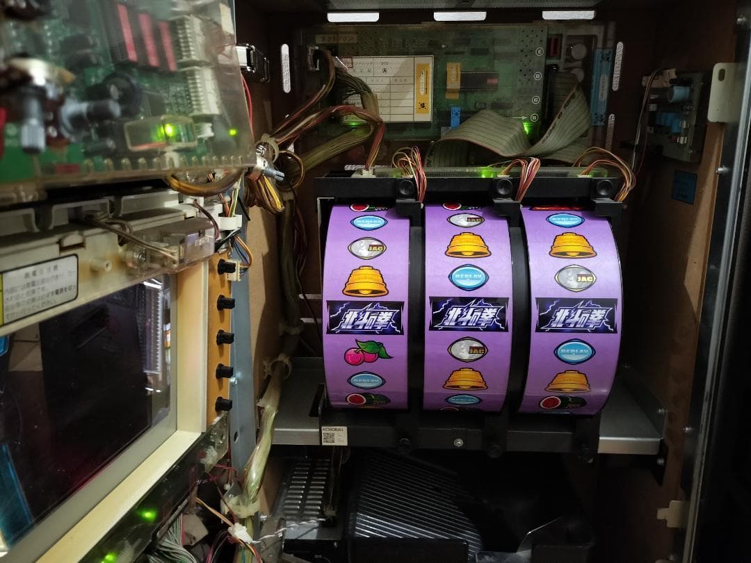 【パチスロ実機】サミー★『初代』北斗の拳【不要機付】４号機・希少台・人気台