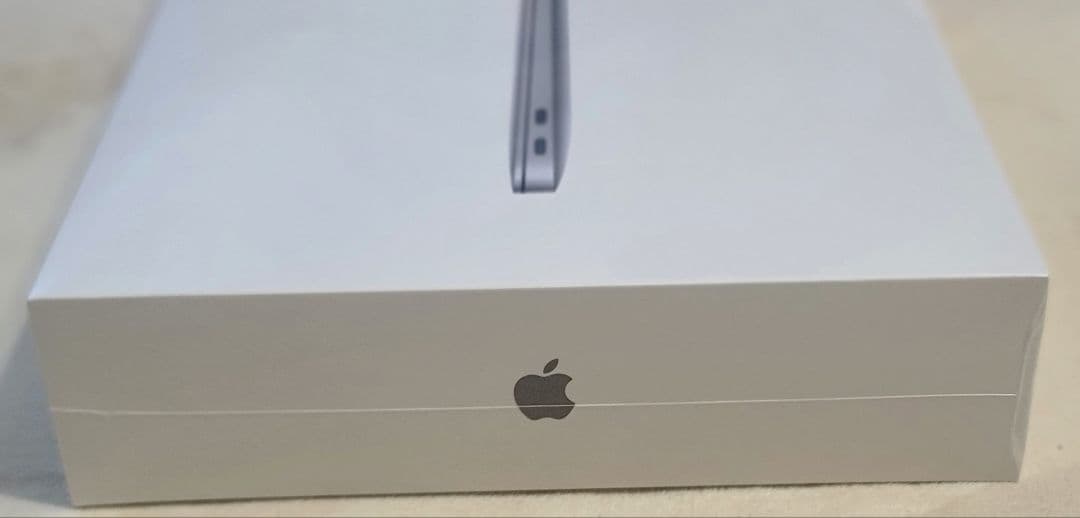 Apple MacBook Air 13.3インチ256GB