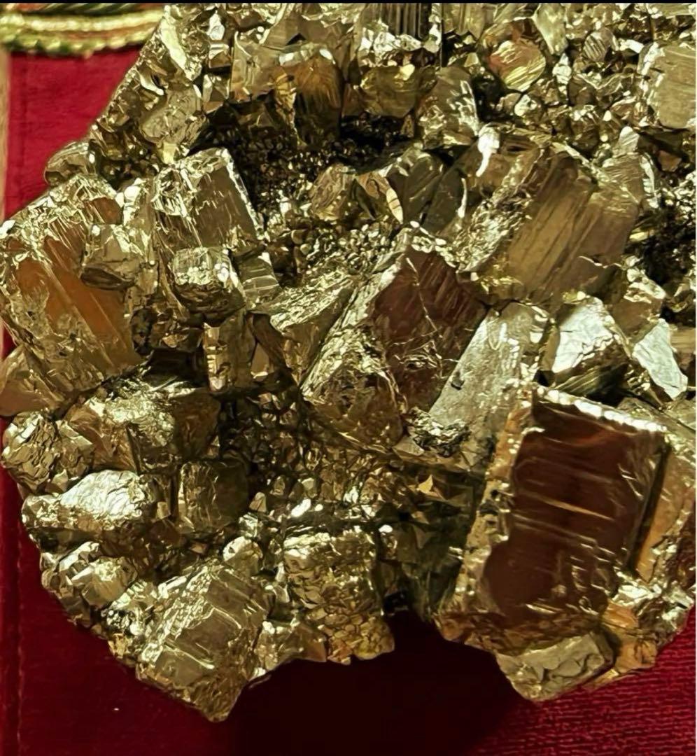 パイライト　黄鉄鉱　非加工天然原石　1,120g