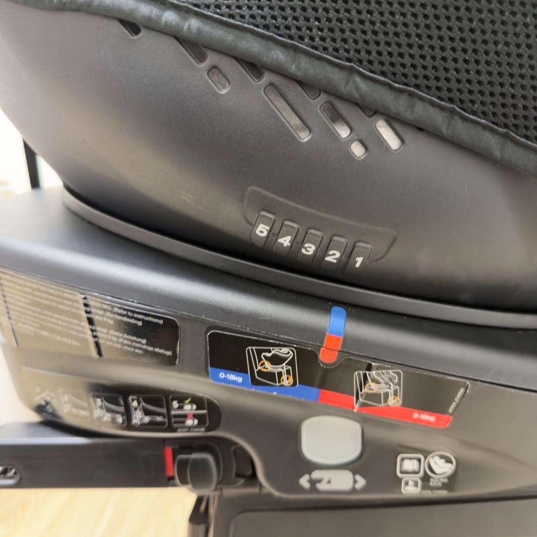 Joie アーク360° ISOFIX 回転式 ブラック