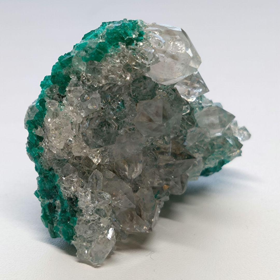 クォーツ　ダイオプテーズ　コンゴ産　鉱物　標本　原石