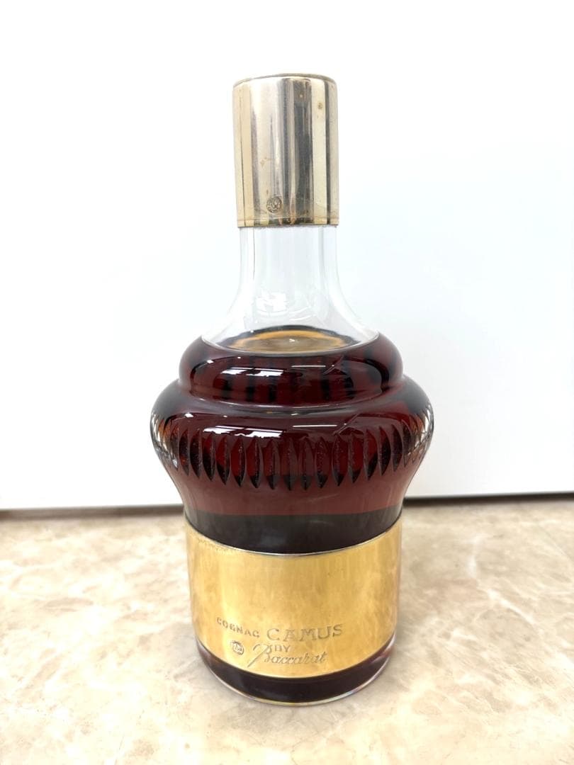 カミュ CAMUS シルバー トップ バカラボトル 700ml コニャック