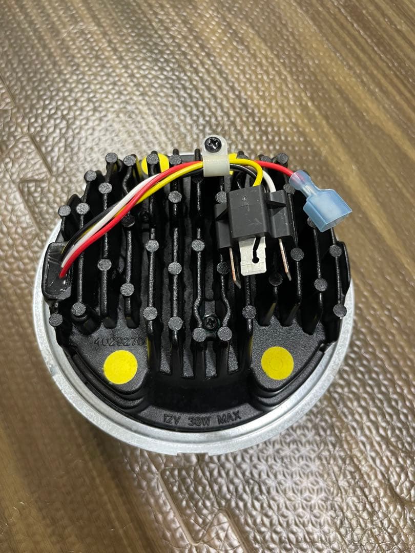 67700145A ハーレー純正　LED ヘッドライト