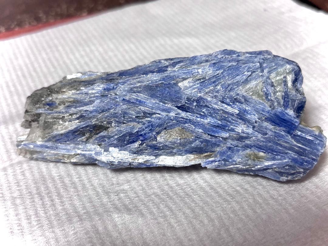 【レア】高品質カイヤナイト 原石 鉱物標本 カイヤナイトシリカ