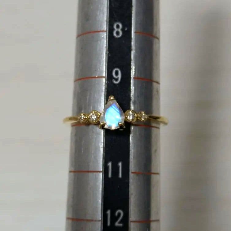 ほ*舗様 K18 10号 ロイヤルブルームーンストーン ペアシェイプ リング