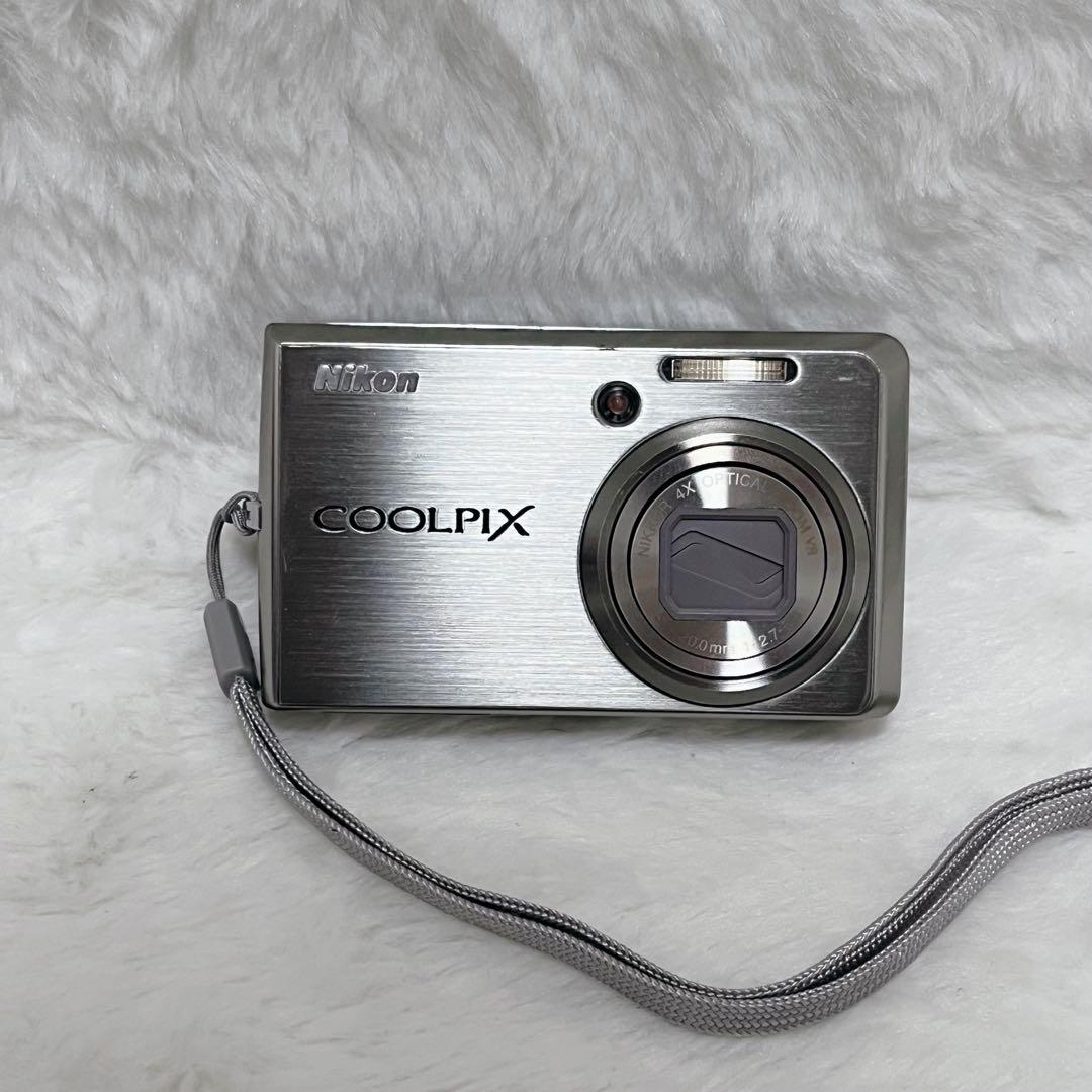 【美品】Nikon COOLPIX S600