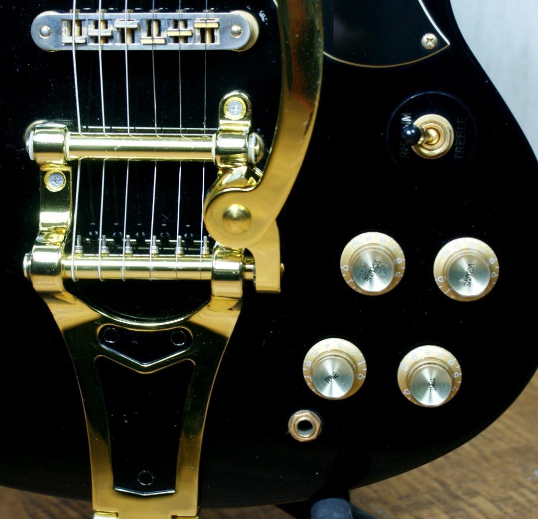 レア　ブラック　バッカス ＳＧ　ハムバッッキング３ピックアップ仕様　アーム付