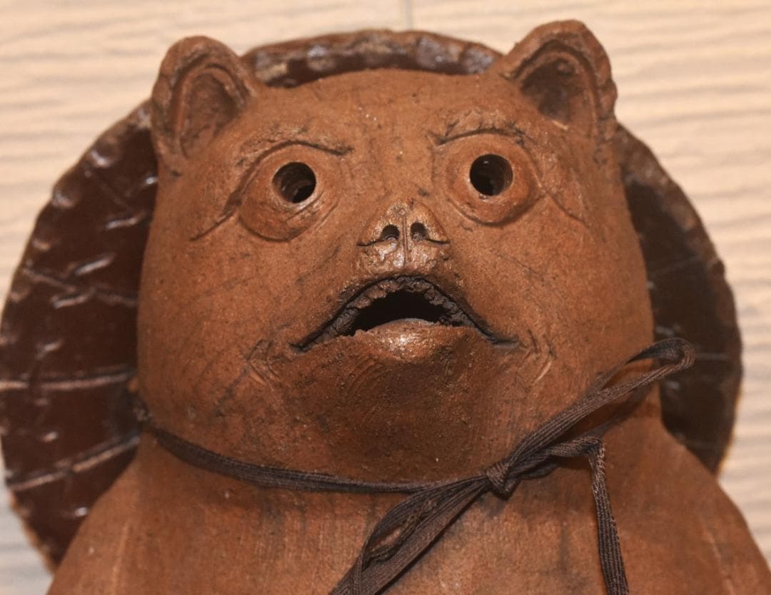 n*e様 貴重な常滑焼　狸　松下衛作　タヌキの置物　78ｃｍ●250303-03