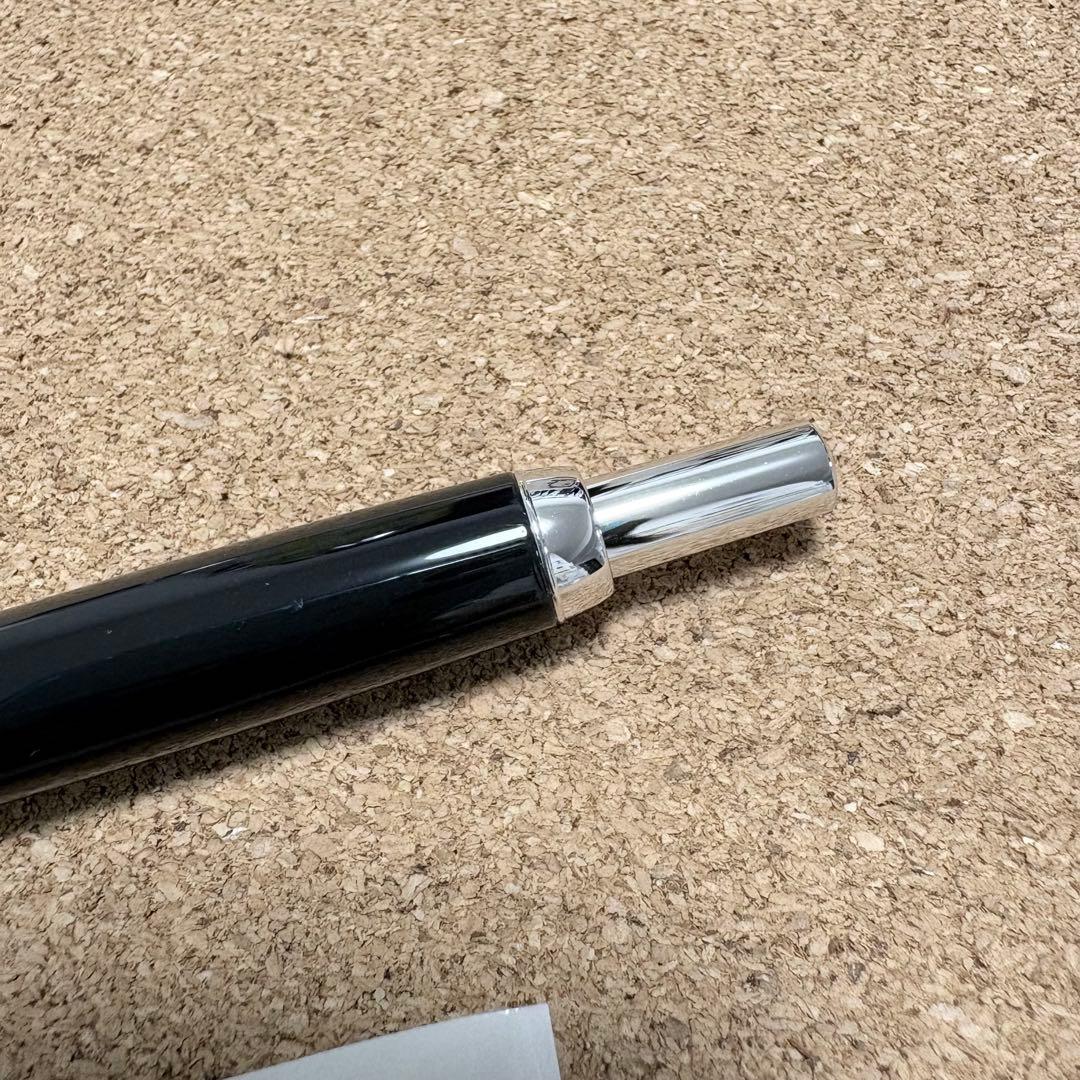 PILOT 万年筆 キャップレス デシモ18K ブラック Fニブ