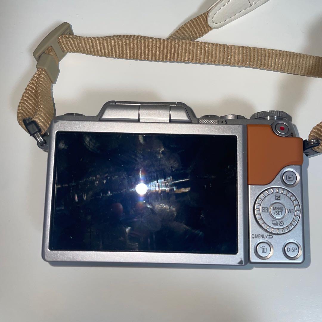 早い者勝ち！LUMIX DMC-GF7W ミラーレス一眼　美品　別売り付属品付