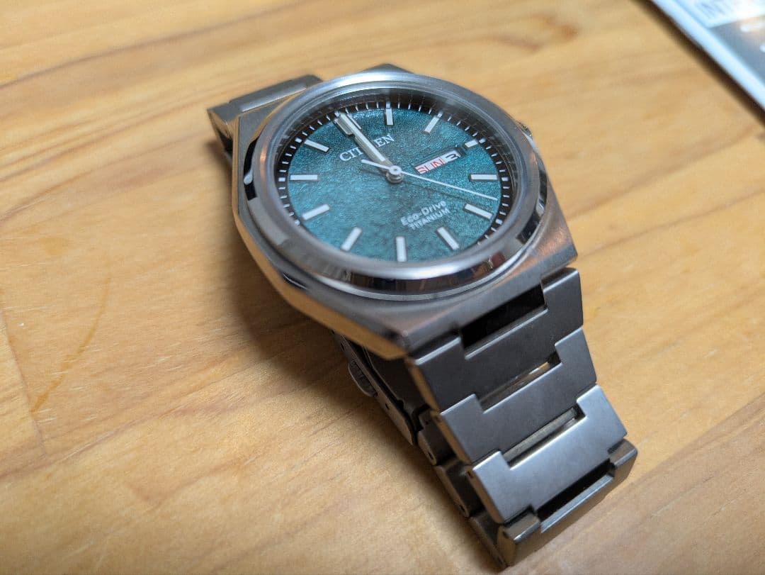 最終値引き　CITIZEN Zenshin AW0130-85X グリーン