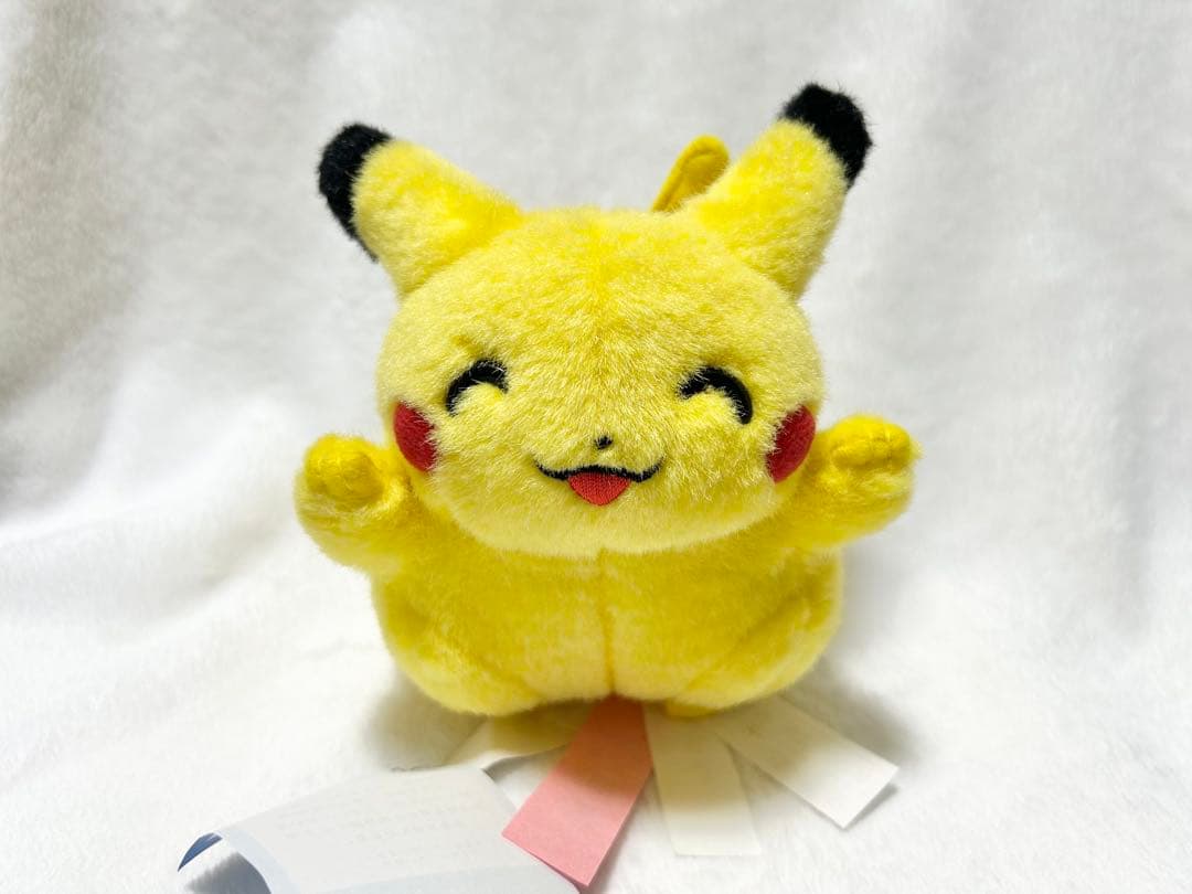TOMY トミー ピカチュウ 初期ピカチュウ バンザイ　ぬいぐるみ①