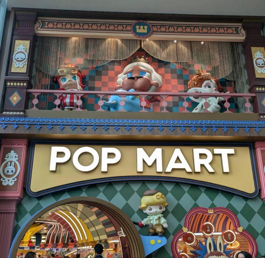 ラブブ　THE MONSTERS Pin For Love イニシャル