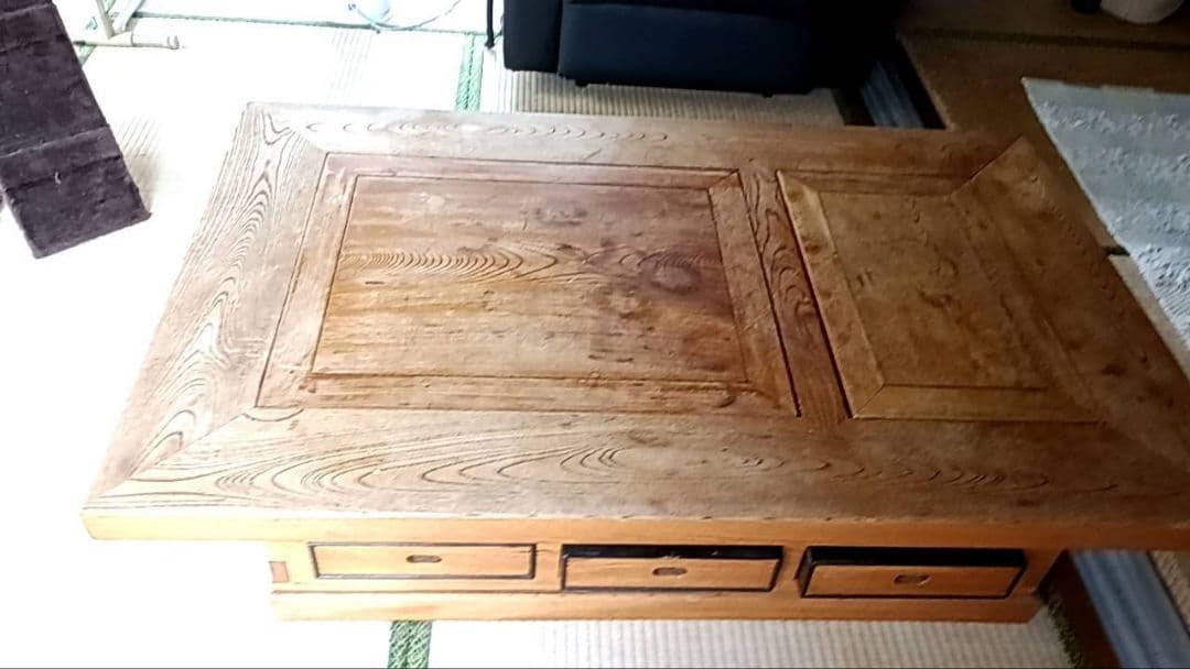 直接のお取引限定品　レア　珍品 発送はいたしません。 けやきのテーブルです。