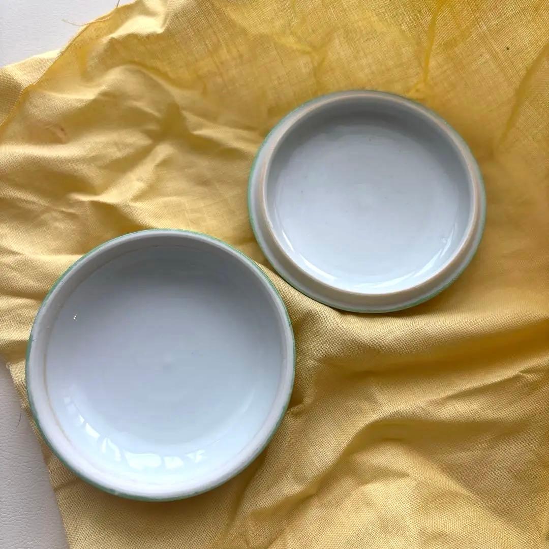 小野珀子　「金襴手香合」