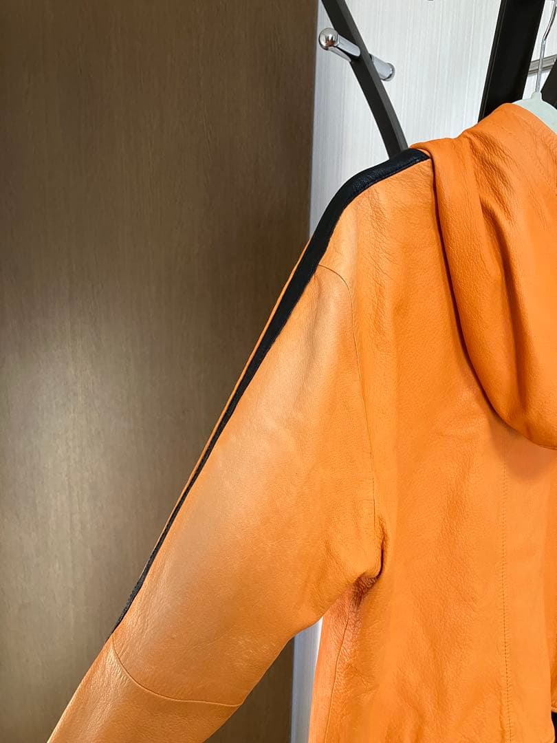 ガングロタマゴ　drestrip フード付きジャケット