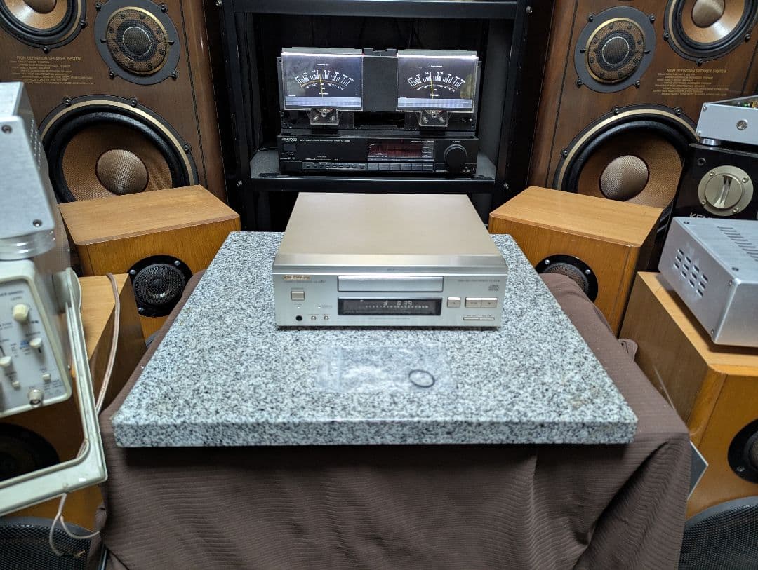 SANSUI　CD-α99 CDプレイヤー トレーベルト新品交換済み！