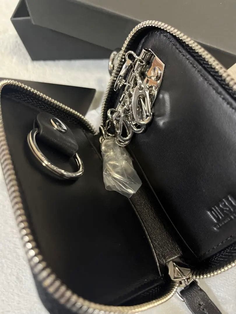 新品　DIESEL キーケース　黒