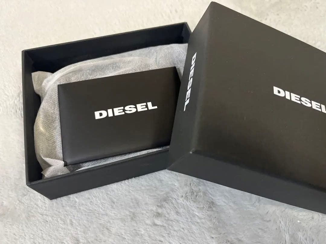 新品　DIESEL キーケース　黒
