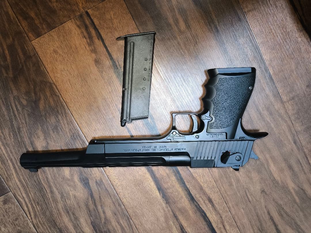 東京マルイ デザートイーグル.50AE 10インチインナーバレル交換済み