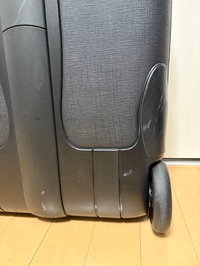 GUCCI ブラック キャリーケース